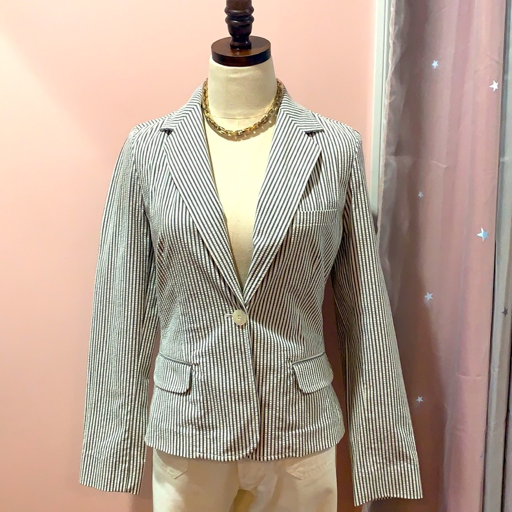 LIZ CLAIBORNE STRUCTURED BLAZER W/ 1 BUTTON IN GREY STRIPES SIZE 4